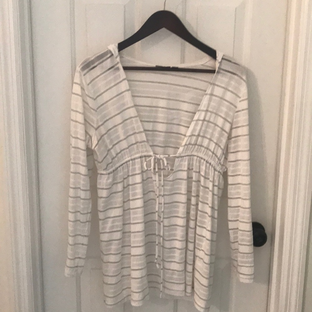 White and silver Apt. 9 adorable hooded shirt